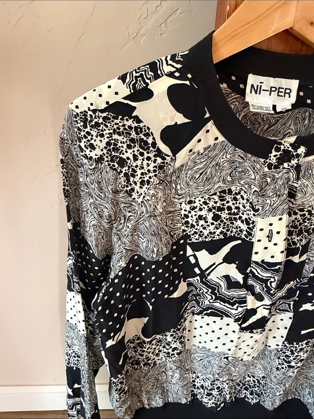 Vintage NI-PER 100% Pure Silk Graphic Print Bomber Blouse